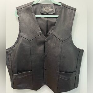 Leather Gallery Men's black vest size 50 !